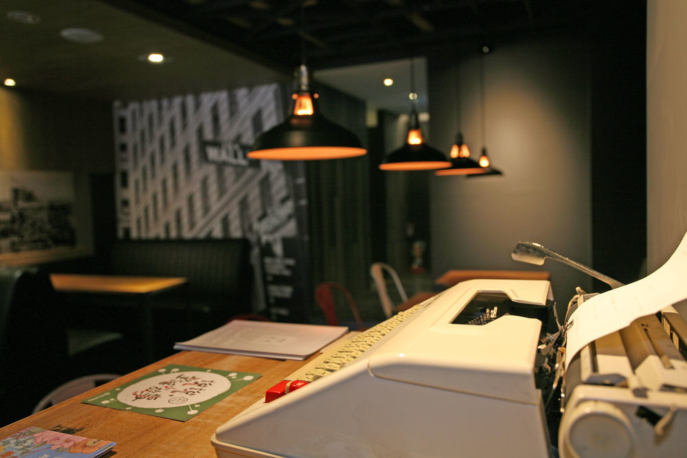P&F Hotel Taichung Buitenkant foto