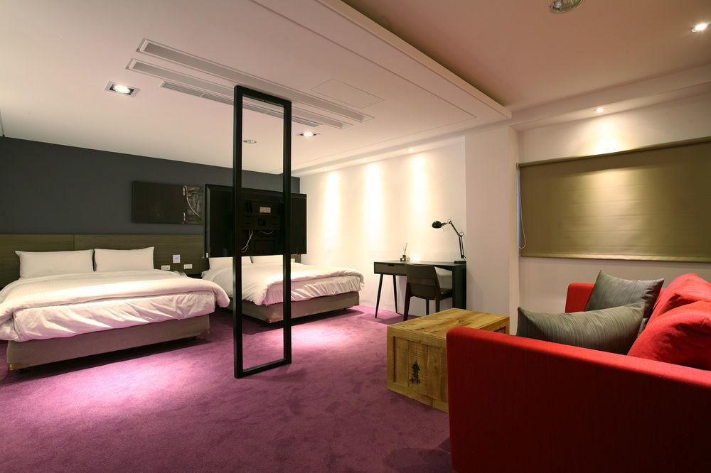 P&F Hotel Taichung Buitenkant foto