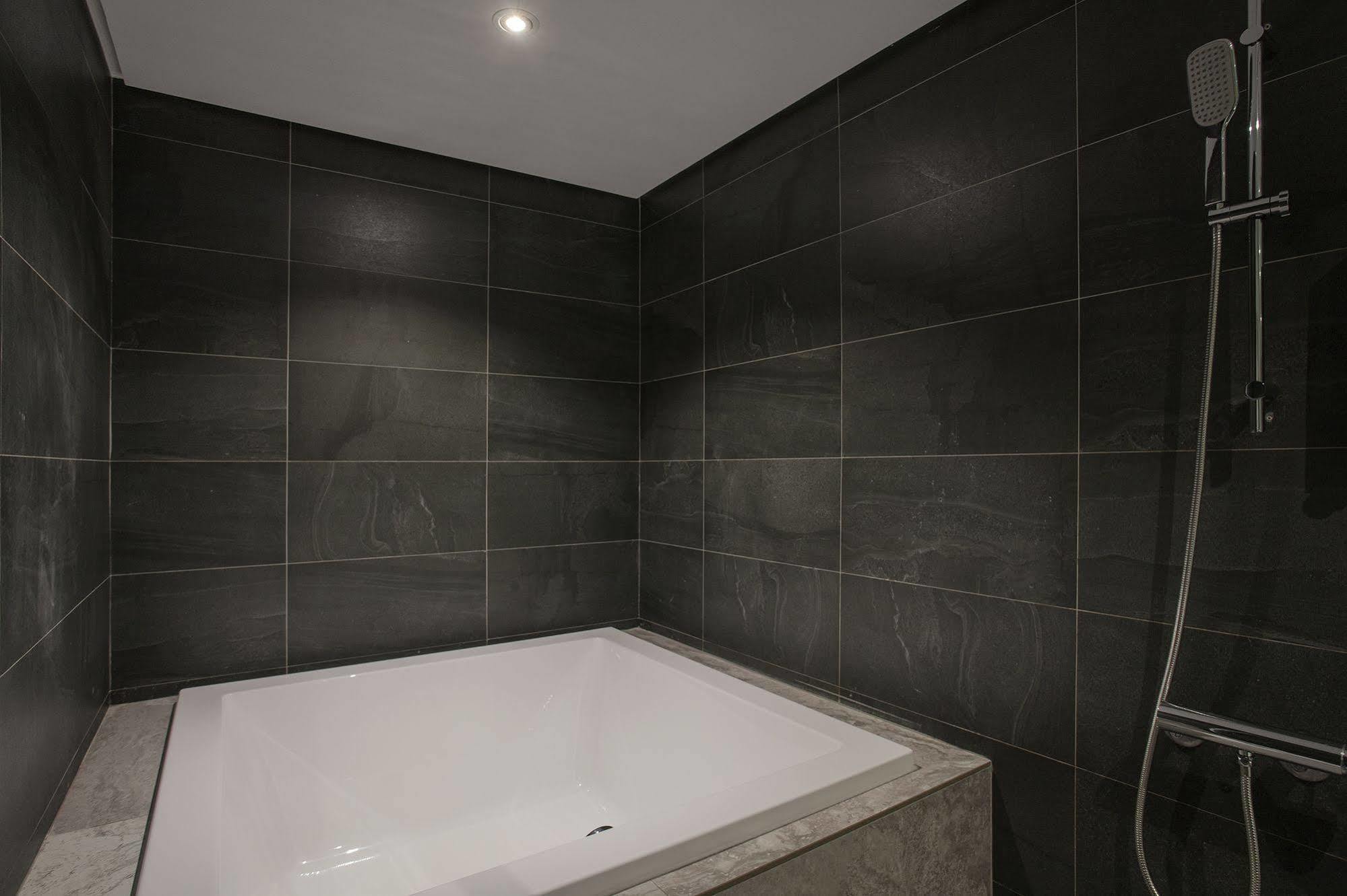 P&F Hotel Taichung Buitenkant foto