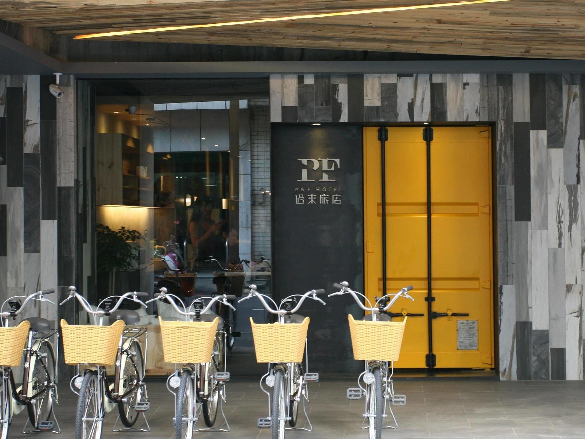 P&F Hotel Taichung Buitenkant foto