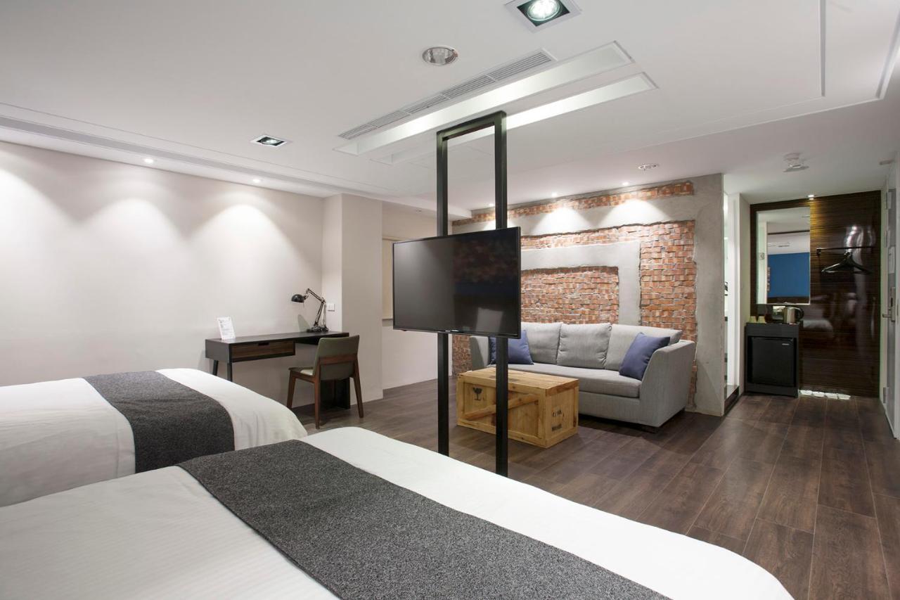 P&F Hotel Taichung Buitenkant foto